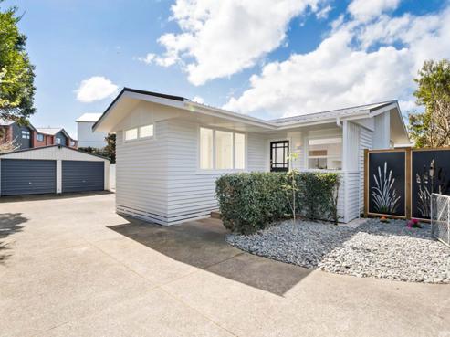 43 Graham Avenue, Te Atatu Peninsula