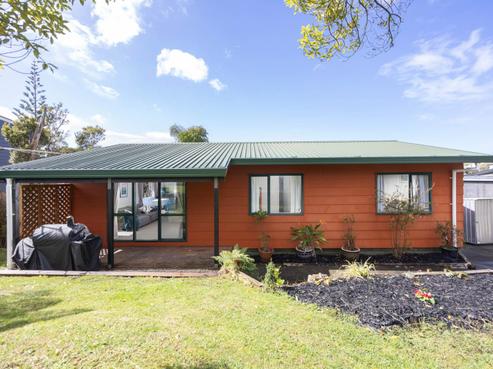 2/235 Glengarry Road, Glen Eden