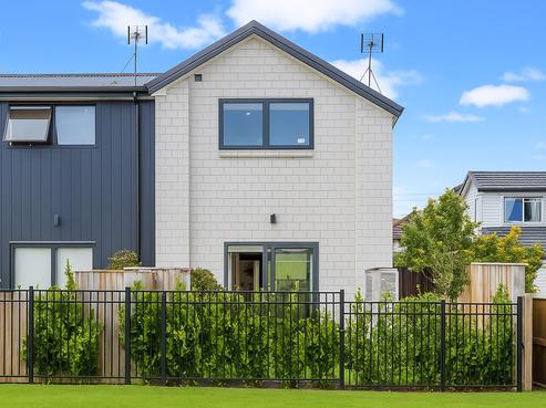 7/87 Taikata Road, Te Atatu Peninsula