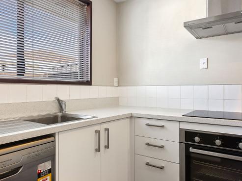 2/204 Grimseys Road, Redwood
