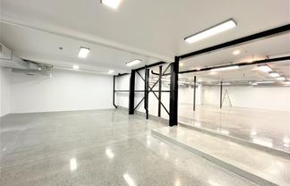 Fully Refurbished Ground Floor Office/Showroom 