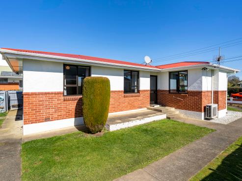 20 Nairn Street, Mosgiel