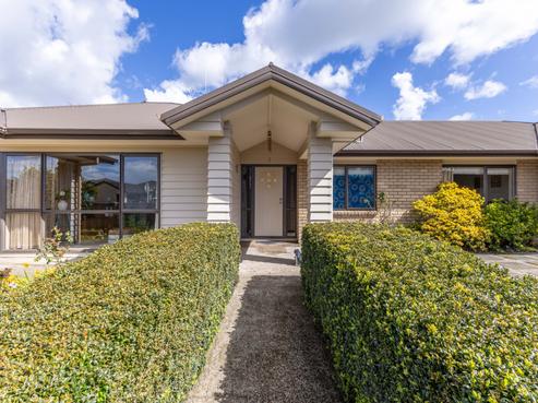 15 Moonlight Drive, Rototuna North
