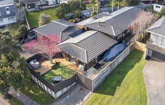 4 Sarah Place, Farm Cove