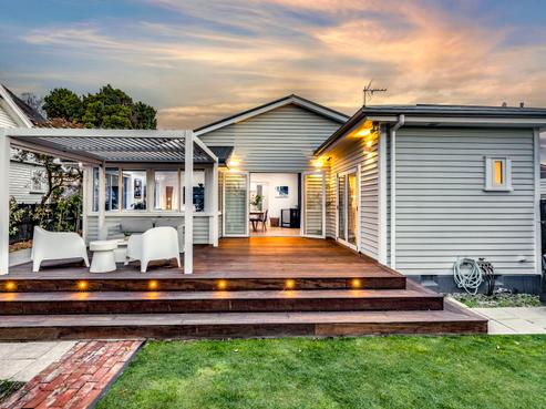 7 Stapletons Road, Richmond
