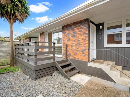 2/34 Thatcher Street, Mission Bay