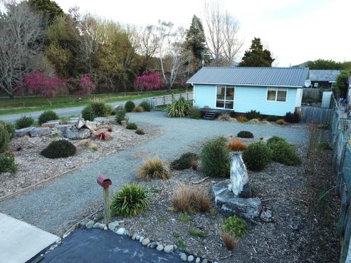27 Parnassus Street, Waiau