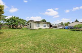 12 Stoll Place, Clendon Park