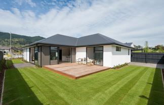 32 Cupola Crescent, Richmond