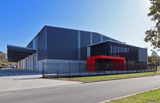 Sizeable warehouse plus canopy tenancy
