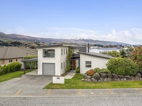 9 Matthews Crescent, Cromwell