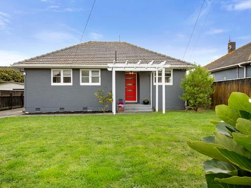 11 Hughes Crescent, Taita