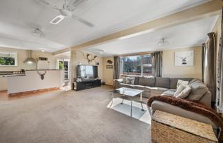 9 Strode Avenue, Naseby