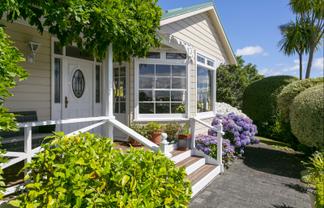 70 Shepherd Road, Waipahihi