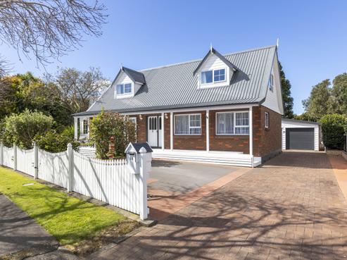10 Elder Grove, Whalers Gate