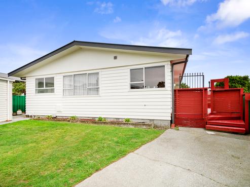 27A Chetwode Grove, Newlands