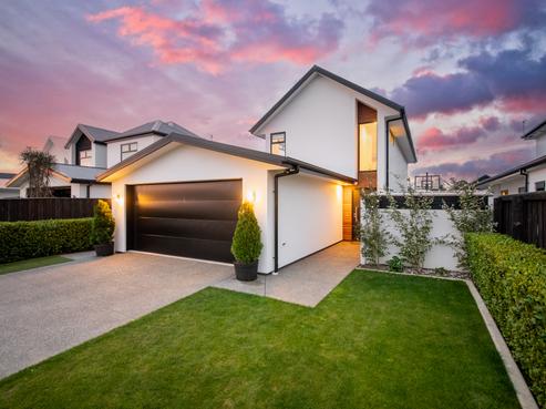 16 Glenturret Drive, Casebrook