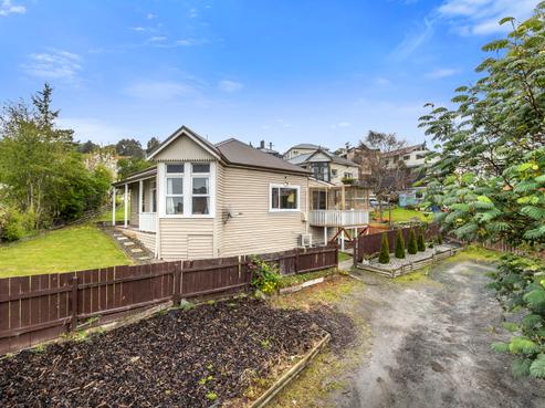 6 Burnett Street, Calton Hill