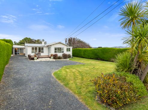 62 Stornoway Street, Karitane