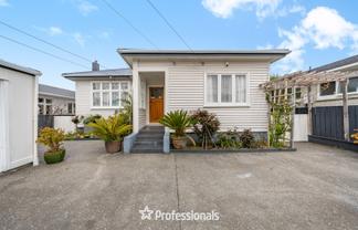 140 Knights Road, Central Hutt