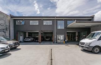 Prime commercial investment - long term tenant