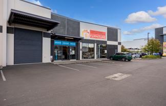 Albany 399sqm supermarket/showroom for lease