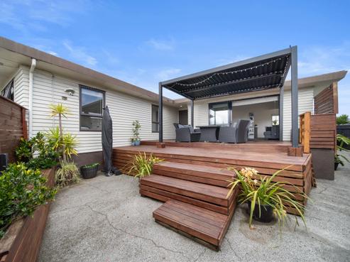 2/28 Christmas Road, Manurewa