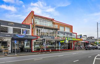 Prime waterfront in Mission Bay