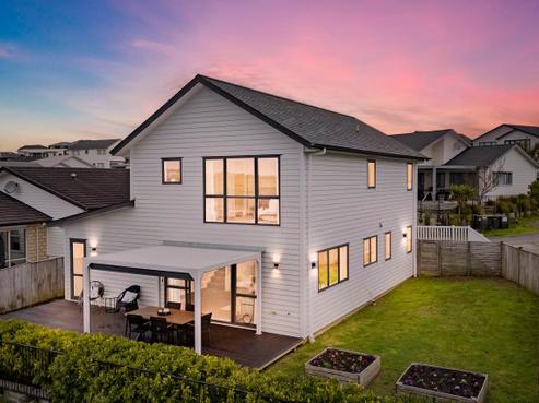 18 Kiwa Crescent, Gulf Harbour