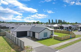 2 Orwell Way, Elgin