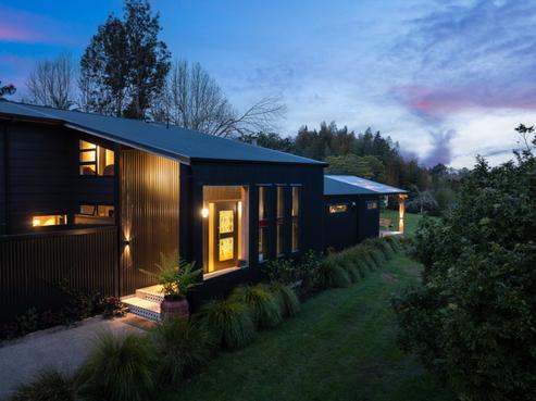 581 West Coast Road, Oratia
