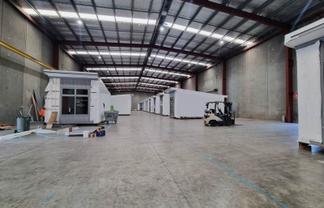 LARGE FUNCTIONAL WAREHOUSE WITH MINIMAL OFFICE

