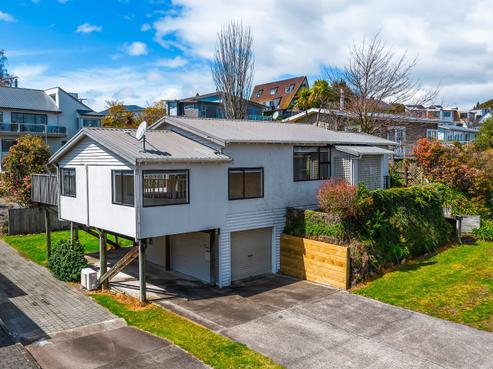 8 Rokino Road, Taupo