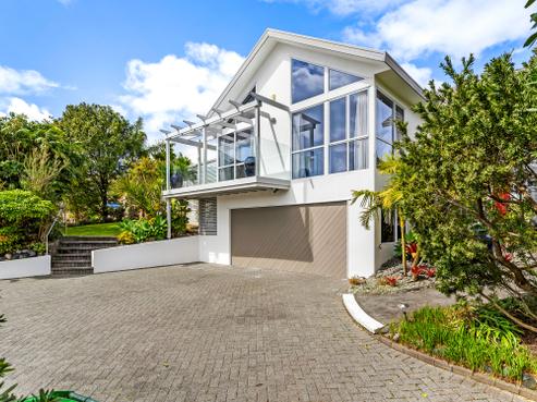 9 Muka Close, The Gardens