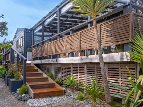 5 Waianga Place, Omapere