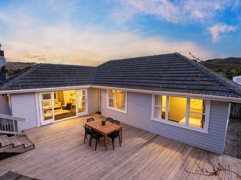 13 Tainui Terrace, Tawa