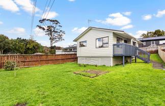 49-51 Meadowvale Rise, Titirangi