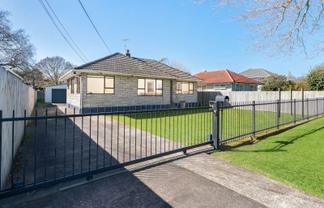 RARE OPPORTUNITY - PRIME COMMERCIAL SPACE
