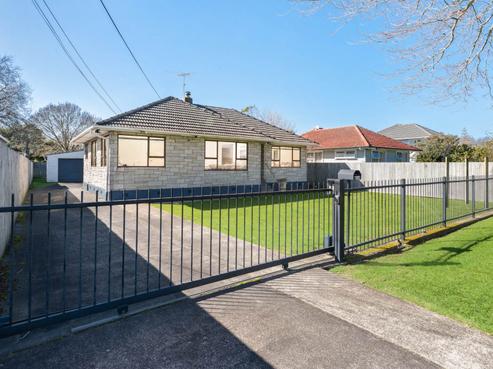 631 Te Atatu Road, Te Atatu Peninsula