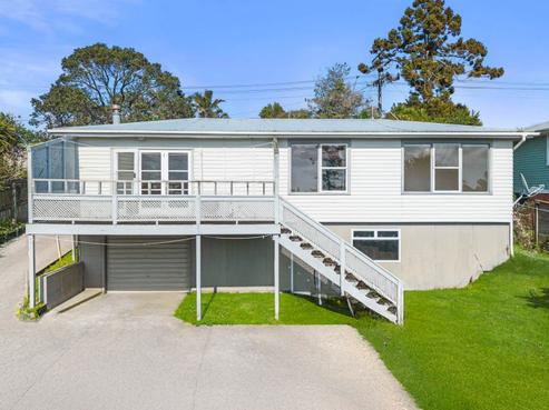 1/543 East Coast Road, Browns Bay