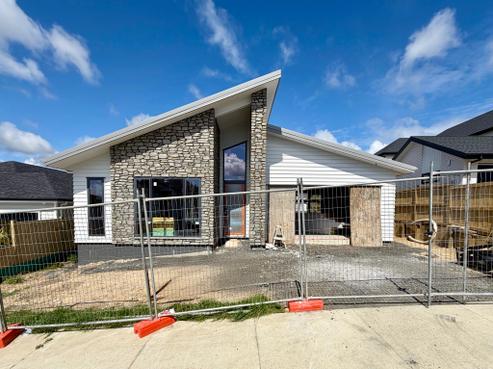 17 Pekanga Road, Orewa