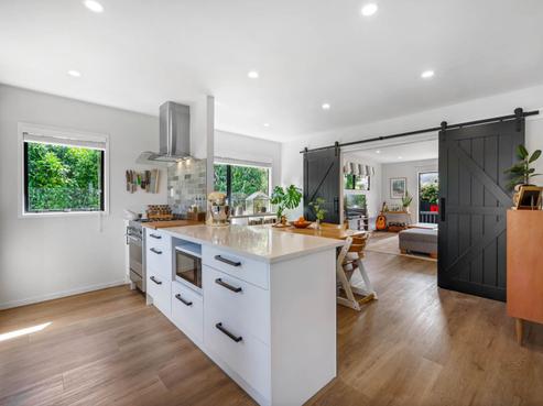21A Leiden Place, Totara Vale