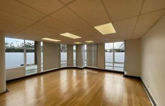 Office/Medical with shower, toilet and parking