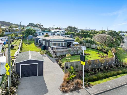 26 Seatoun Avenue, Leigh