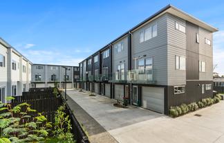 4/1 Matuhi Rise, Henderson