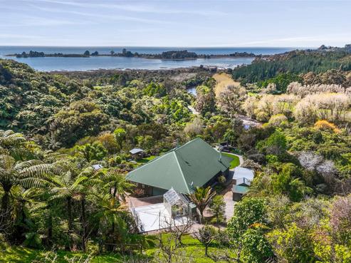 90 Matata Road, Parapara