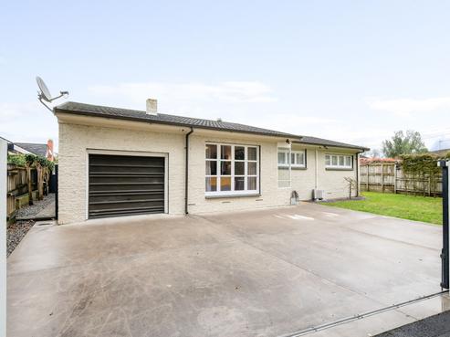 5 Banbury Crescent, Fairfield