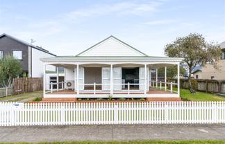 2 Tokoroa Road, Tairua