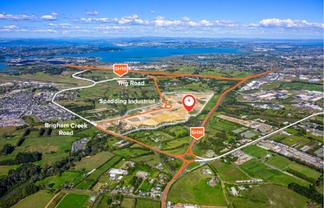 Prime Yard Close to SH16