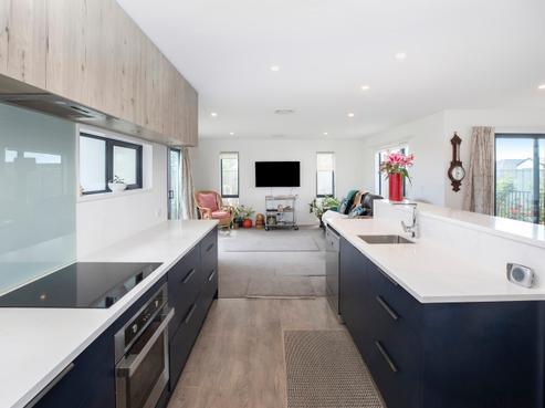 13 Crossley Avenue, Woodend